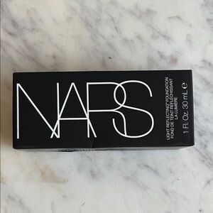 NARS Light Reflecting Foundation Medium 3.25 Porto